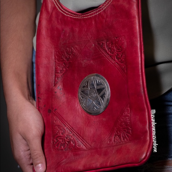 Leather bag - Picture 1 of 1